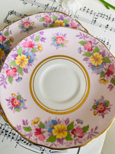 Load image into Gallery viewer, Pretty pink Colclough teacup trio 1940s
