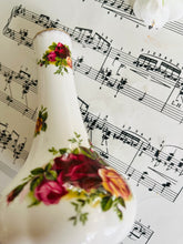 Load image into Gallery viewer, Royal Albert old country roses bud vase
