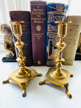 Load image into Gallery viewer, Pair of elegant English antique brass candlesticks
