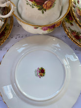 Load image into Gallery viewer, Royal Albert set of 6 teacup trios ‘Old country roses’ pattern
