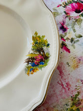 Load image into Gallery viewer, Stunning Alfred Meakin 1930s serving platter featuring Anne Hathaways cottage in Stratford Upon Avon 31cm by 26cm
