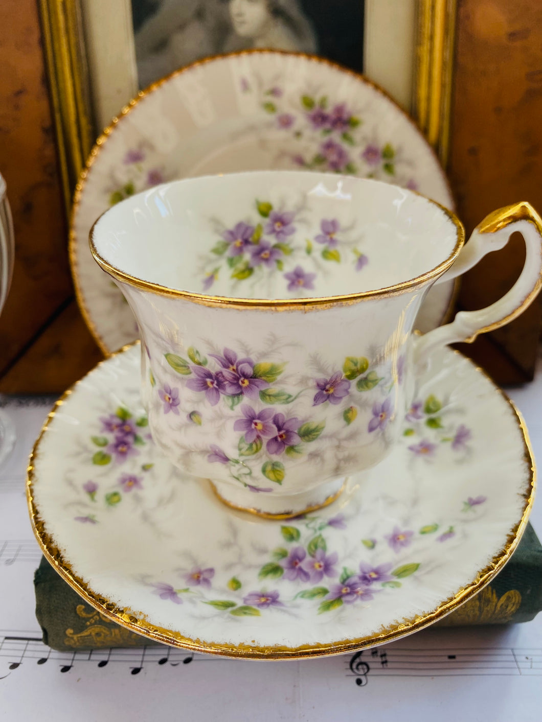 Paragon teacup trio Malandi