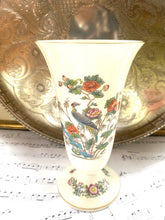 Load image into Gallery viewer, Wedgwood Kutari Crane vase
