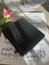 Load image into Gallery viewer, Set of 6 ornate vintage teaspoons in original box
