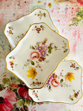 Load image into Gallery viewer, Set of 3 Royal Crown Derby trinket dishes ‘posies’ pattern
