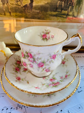 Load image into Gallery viewer, Paragon ‘victoriana rose’ teacup trio
