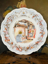 Load image into Gallery viewer, Royal Doulton Bramley Hedge decorative plate Winter
