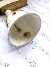 Load image into Gallery viewer, Royal Albert old country roses handbell
