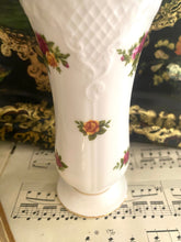 Load image into Gallery viewer, Royal Albert ‘old country roses’ vase 14cm
