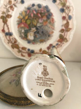 Load image into Gallery viewer, Royal Doulton Bramley hedge character Lord Woodmouse
