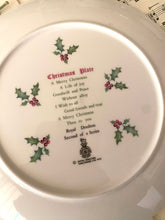 Load image into Gallery viewer, Royal Doulton Christmas plate 21cm
