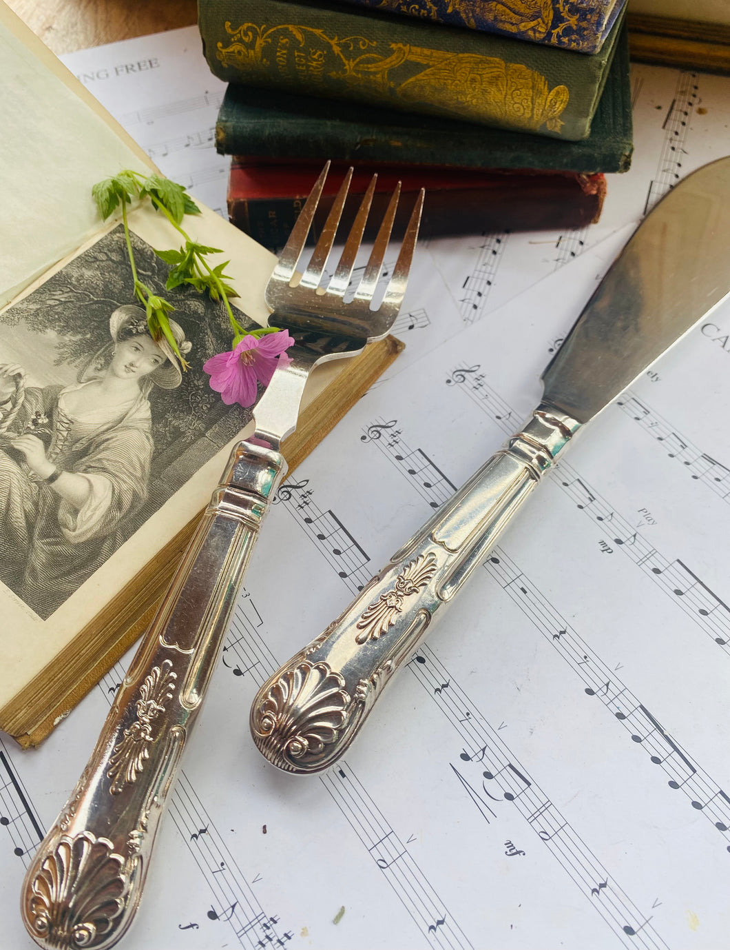 Vintage silver plated set of fish servers with King’s pattern handles