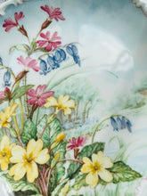 Load image into Gallery viewer, Royal Albert collectors plate Flowers of the Hedgerow collection ‘primrose and bluebell’
