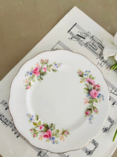 Load image into Gallery viewer, Royal Albert ‘moss rose’ Teacup countess shaped cup
