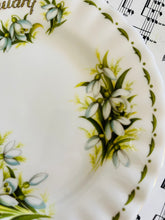 Load image into Gallery viewer, Royal Albert January teaplate
