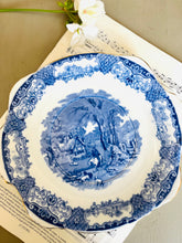 Load image into Gallery viewer, Heathcote china blue and white cake plate Made in England c1910

