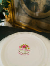 Load image into Gallery viewer, Royal Albert November Flower of the Month teacup and saucer
