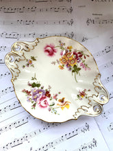 Load image into Gallery viewer, Pretty Royal Crown Derby trinket dish ‘Posies’
