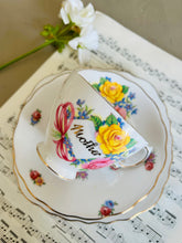 Load image into Gallery viewer, Royal Vale original vintage teacup trio ‘Mother’
