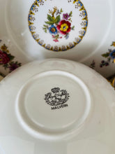 Load image into Gallery viewer, Royal Grafton teaset for 6 Malvern pattern
