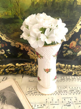 Load image into Gallery viewer, Royal Albert ‘old country roses’ vase 14cm
