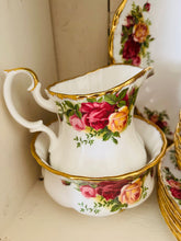 Load image into Gallery viewer, Royal Albert ‘old country roses’ Teaset for 6

