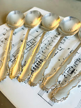 Load image into Gallery viewer, Set of 6 vintage silver plated soup spoons
