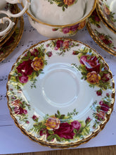 Load image into Gallery viewer, Royal Albert set of 6 teacup trios ‘Old country roses’ pattern
