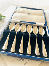 Load image into Gallery viewer, Set of 6 quality silver plated teaspoons in original box from Mappin and Webb
