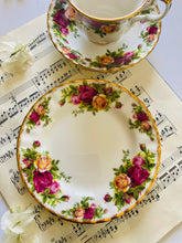 Load image into Gallery viewer, Royal Albert ‘old country roses’ teacup trio
