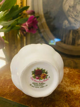 Load image into Gallery viewer, Royal Albert ‘old country roses’ bud vase
