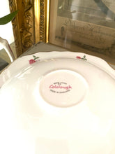 Load image into Gallery viewer, Colclough vintage ditsy rose teacup trio
