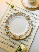 Load image into Gallery viewer, Vintage Roslyn china teacup trio
