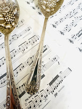 Load image into Gallery viewer, Pair of Vintage silver plated berry spoons

