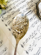Load image into Gallery viewer, Pair of Vintage silver plated berry spoons
