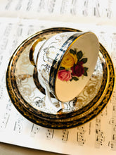 Load image into Gallery viewer, Imperial China vintage 1950s teacup trio
