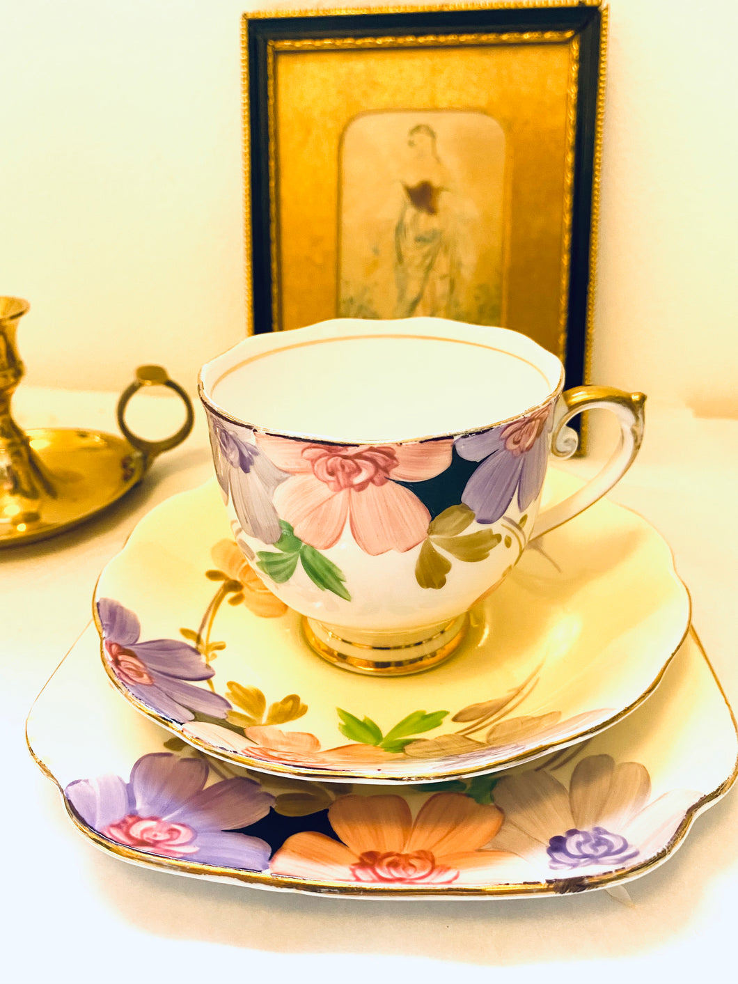 Roslyn china hand painted 1930s teacup trio